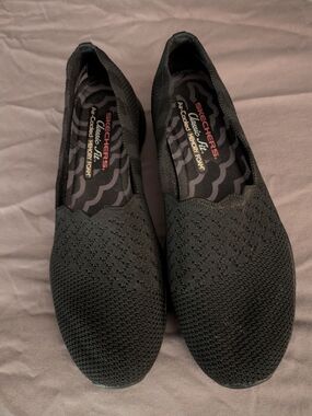 Skechers Women’s Black Slip-On Knit Loafer